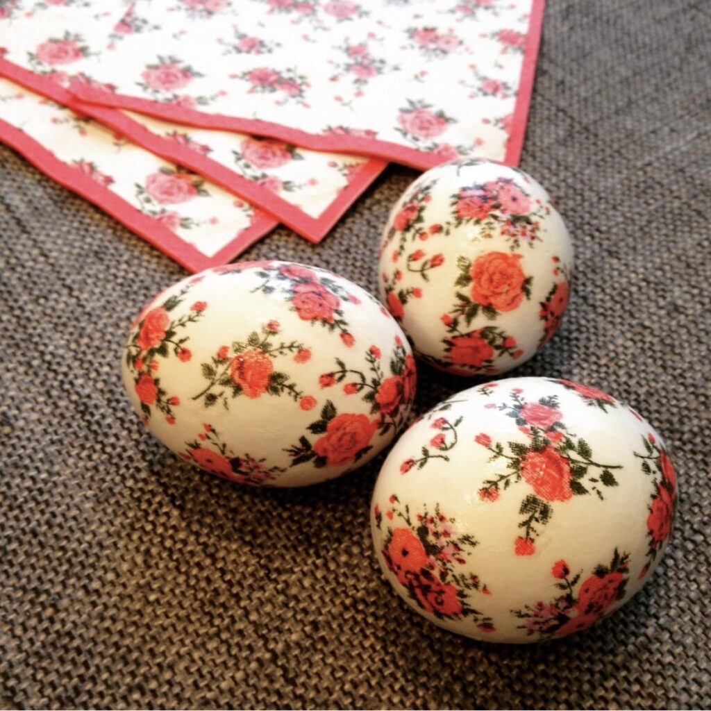 卵の殻のデコパージュ2